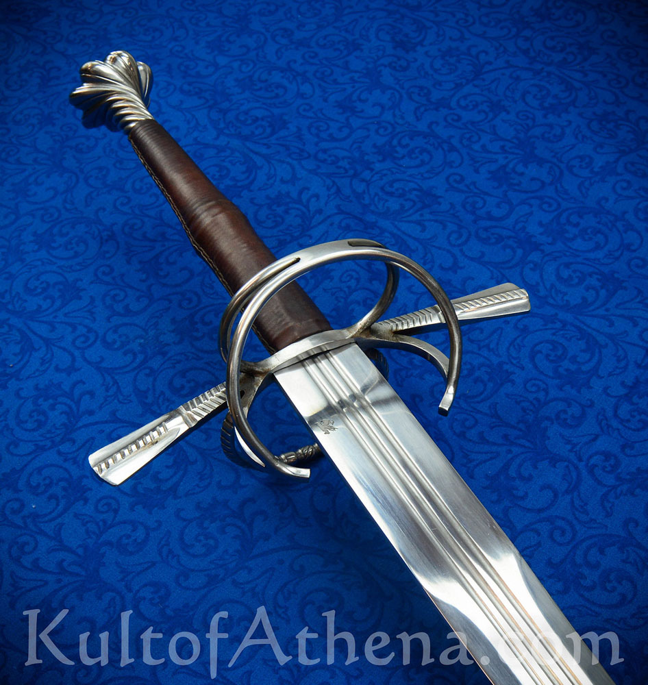 Darksword 16th Century Two-Handed Sword with Integrated Sword Belt