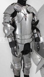 Gothic Armor - Medium/Large