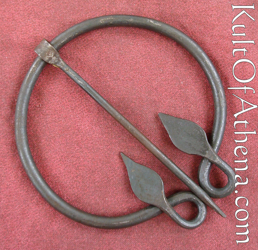 Iron Ring Shaped Leaf Brooch