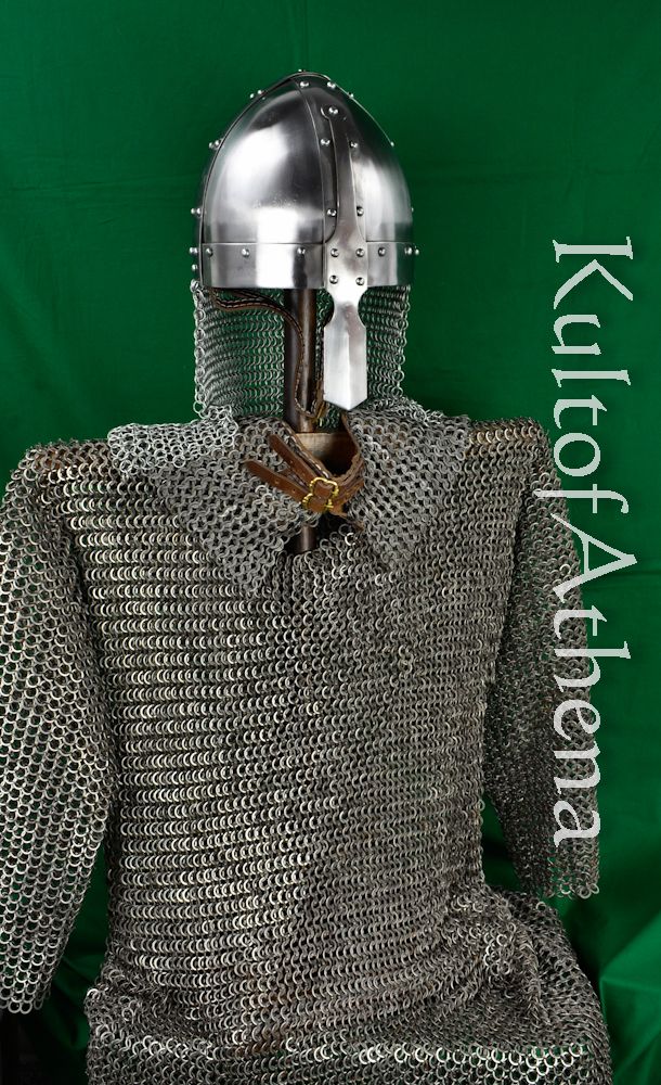 Lord of Battles - Armor and Helmet Stand