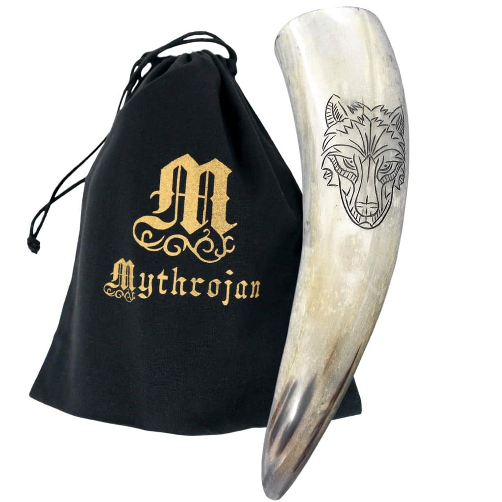 Mythrojan - Wolf Hand-Etched Viking Drinking Horn - Kult of Athena