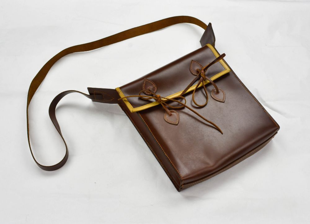 Deepeeka - Roman "Comacchio" Leather Bag